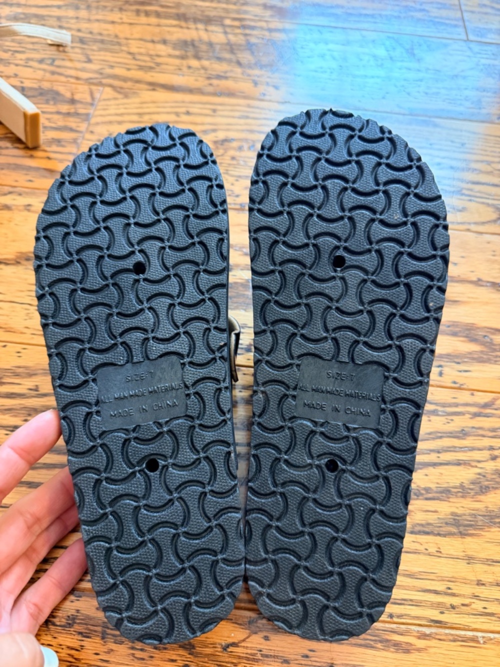 Clogs - Picture 4 of 4